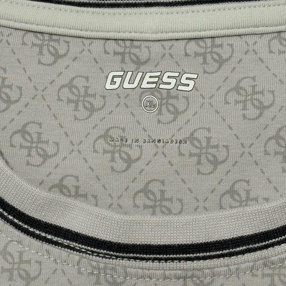 Guess Light Gray Patterned T-Shirt - Picture 2 of 6